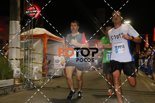 Buy your photos of the eventPA Rock Run - Corrida Noturna on Fotop