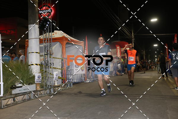 Buy your photos of the eventPA Rock Run - Corrida Noturna on Fotop