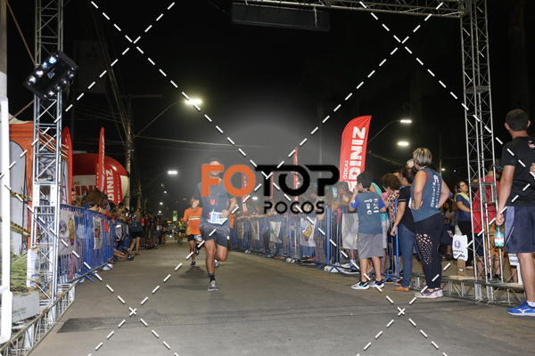 Buy your photos of the eventPA Rock Run - Corrida Noturna on Fotop