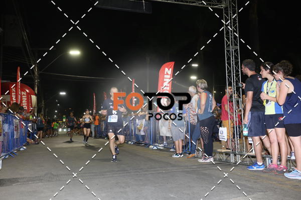 Buy your photos of the eventPA Rock Run - Corrida Noturna on Fotop