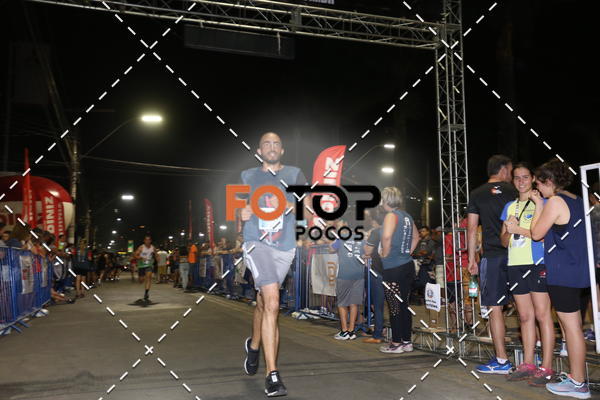 Buy your photos of the eventPA Rock Run - Corrida Noturna on Fotop