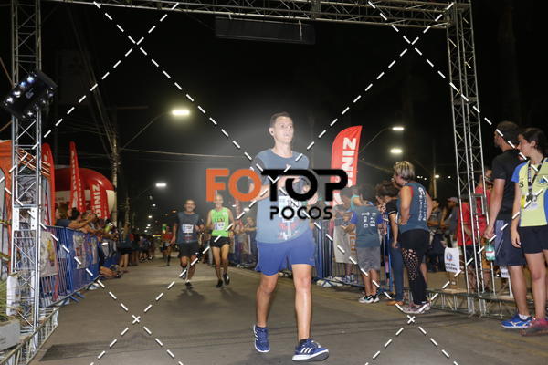 Buy your photos of the eventPA Rock Run - Corrida Noturna on Fotop