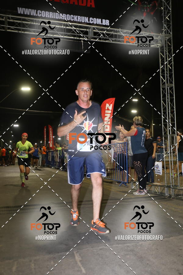 Buy your photos of the eventPA Rock Run - Corrida Noturna on Fotop