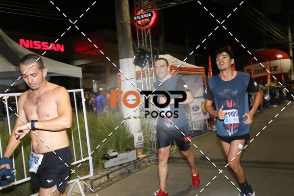 Buy your photos of the eventPA Rock Run - Corrida Noturna on Fotop