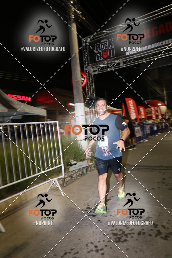 Buy your photos of the eventPA Rock Run - Corrida Noturna on Fotop