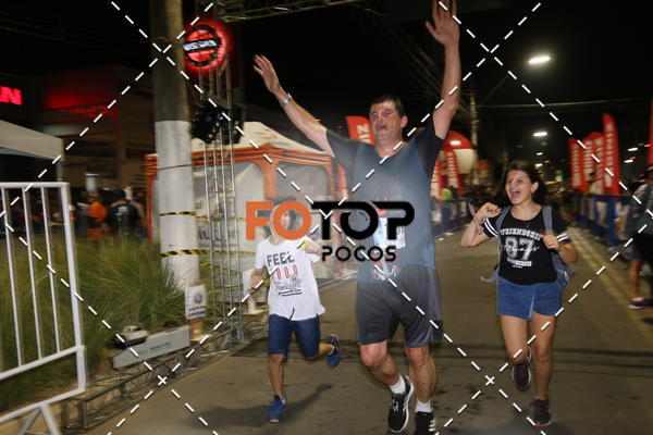 Buy your photos of the eventPA Rock Run - Corrida Noturna on Fotop