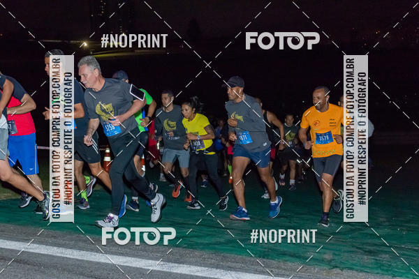 Buy your photos of the eventUP Night Run 2019 - So Paulo on Fotop