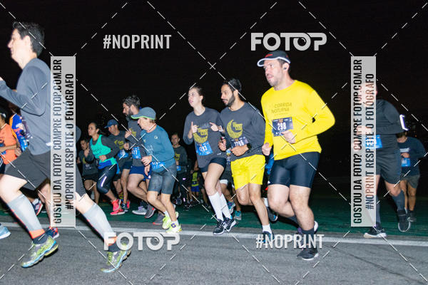 Buy your photos of the eventUP Night Run 2019 - So Paulo on Fotop
