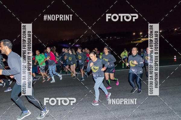 Buy your photos of the eventUP Night Run 2019 - So Paulo on Fotop