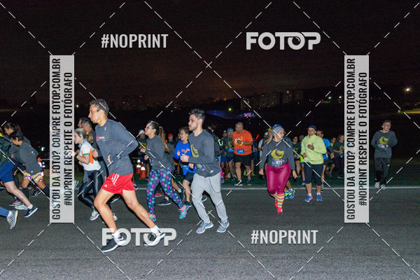 Buy your photos of the eventUP Night Run 2019 - So Paulo on Fotop