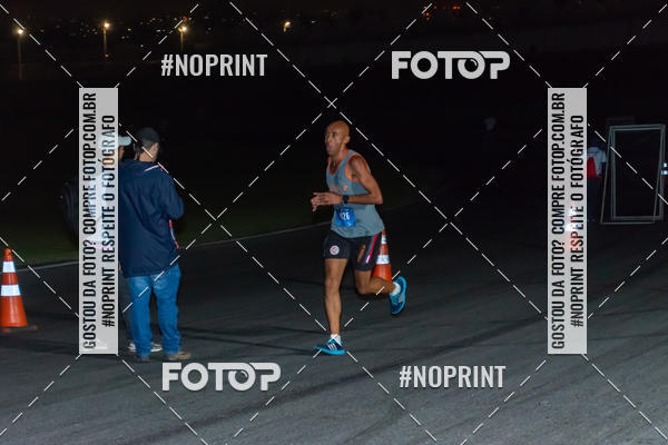 Buy your photos of the eventUP Night Run 2019 - So Paulo on Fotop