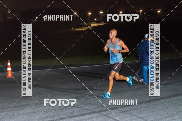 Buy your photos of the eventUP Night Run 2019 - So Paulo on Fotop