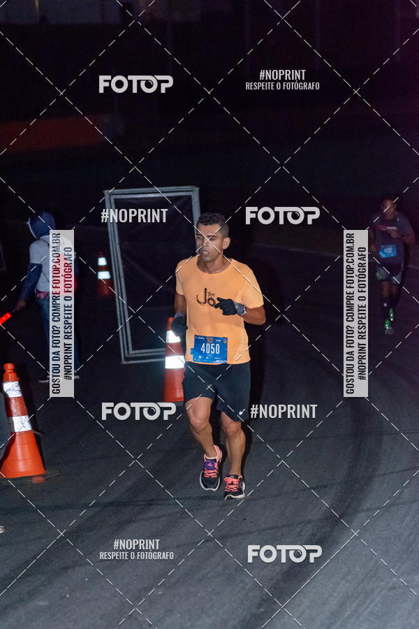 Buy your photos of the eventUP Night Run 2019 - So Paulo on Fotop