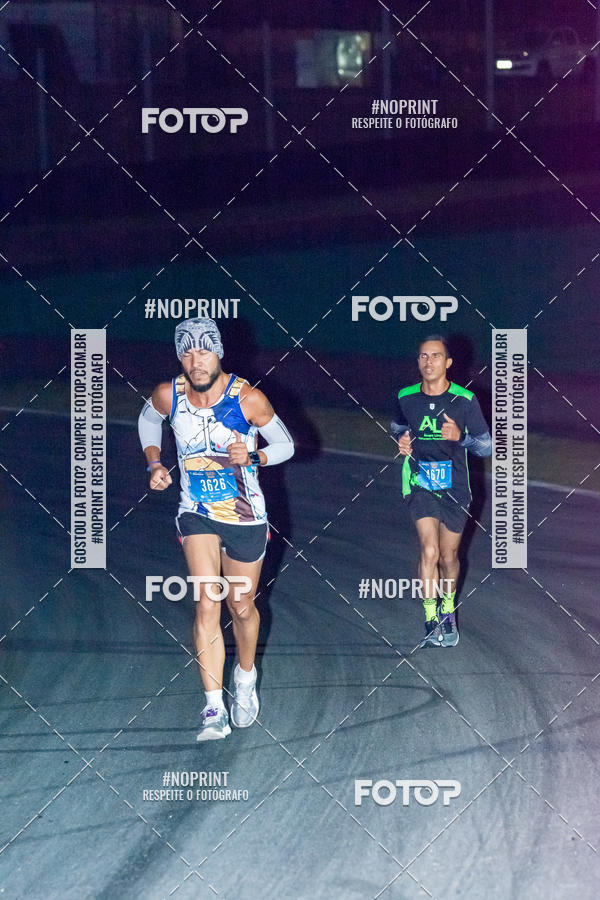 Buy your photos of the eventUP Night Run 2019 - So Paulo on Fotop