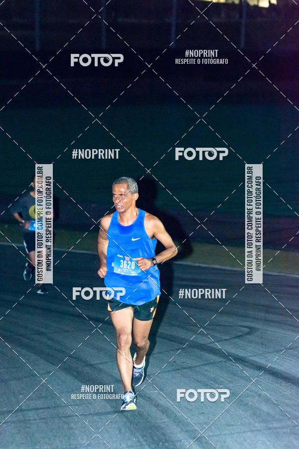 Buy your photos of the eventUP Night Run 2019 - So Paulo on Fotop