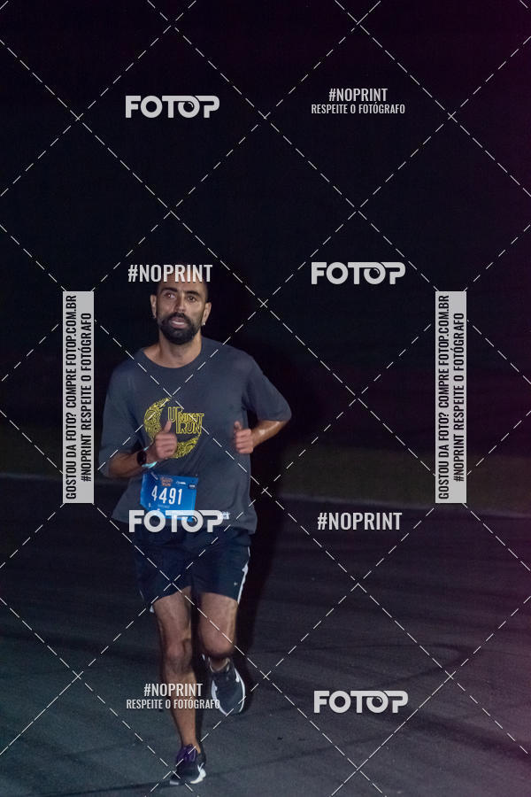 Buy your photos of the eventUP Night Run 2019 - So Paulo on Fotop