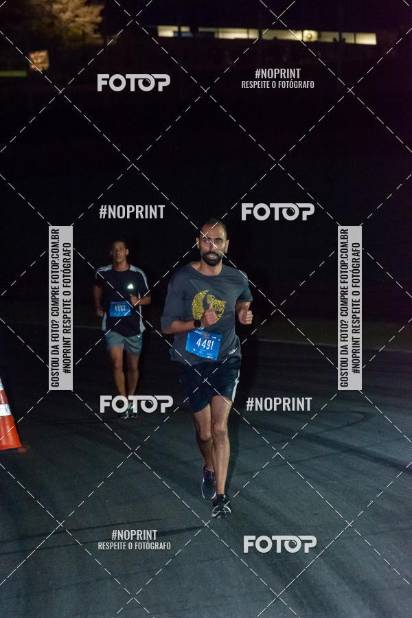 Buy your photos of the eventUP Night Run 2019 - So Paulo on Fotop