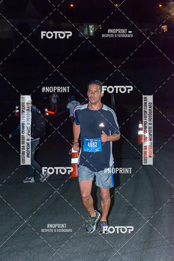 Buy your photos of the eventUP Night Run 2019 - So Paulo on Fotop