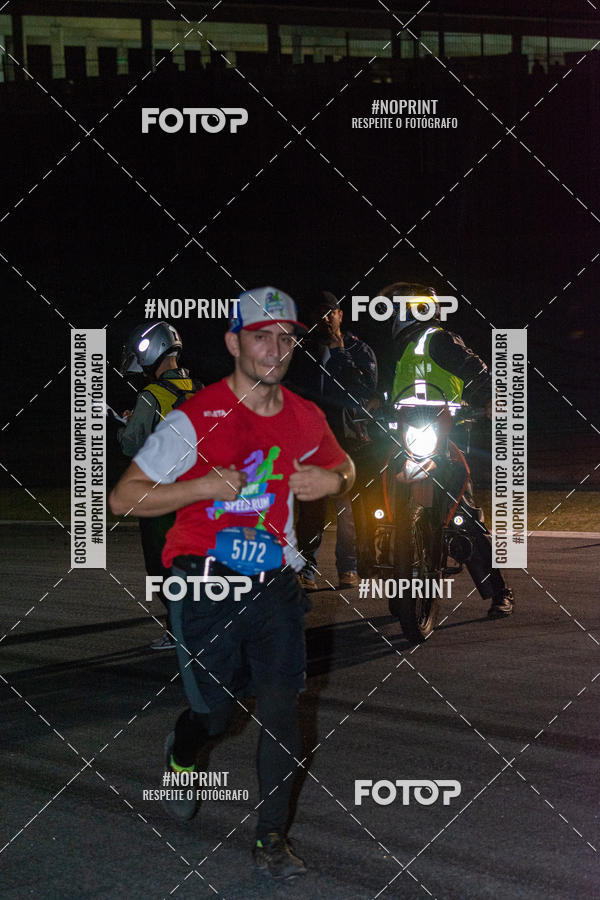 Buy your photos of the eventUP Night Run 2019 - So Paulo on Fotop