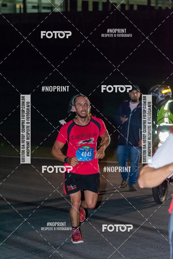 Buy your photos of the eventUP Night Run 2019 - So Paulo on Fotop