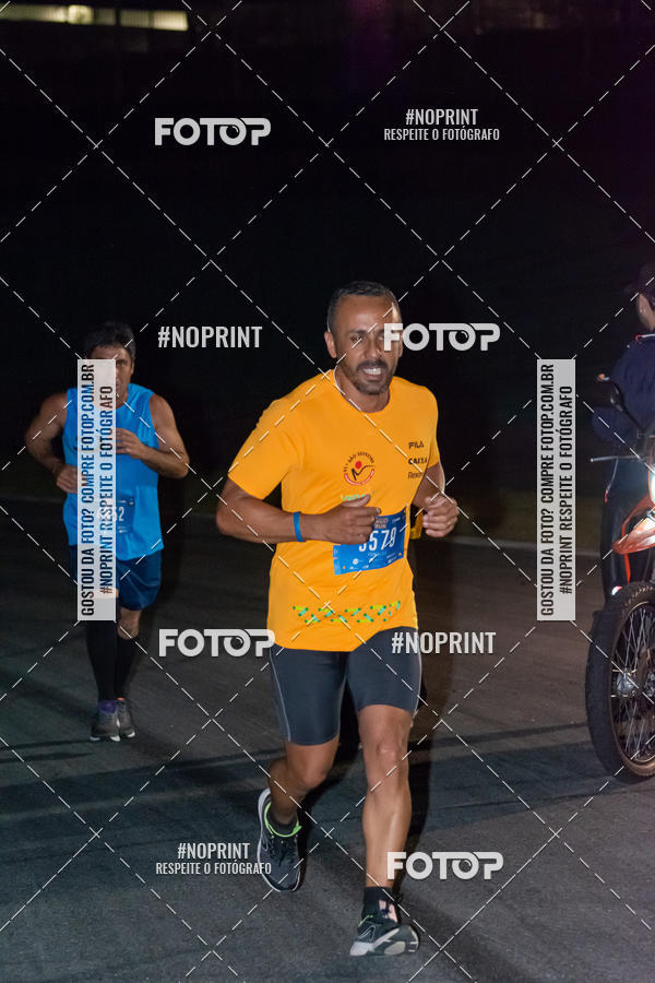 Buy your photos of the eventUP Night Run 2019 - So Paulo on Fotop