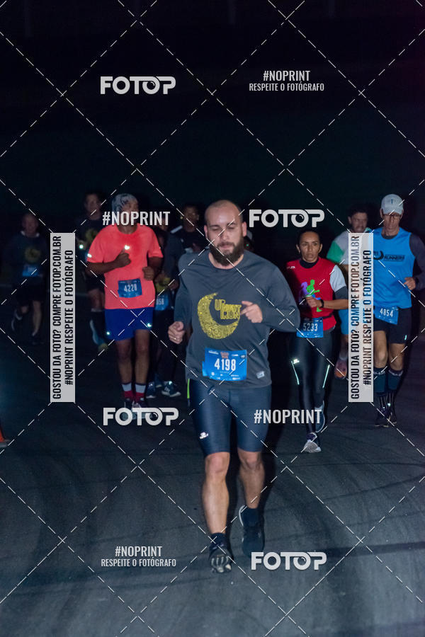 Buy your photos of the eventUP Night Run 2019 - So Paulo on Fotop