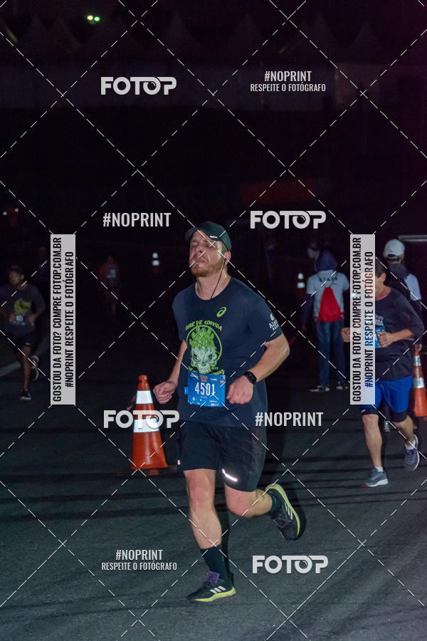 Buy your photos of the eventUP Night Run 2019 - So Paulo on Fotop