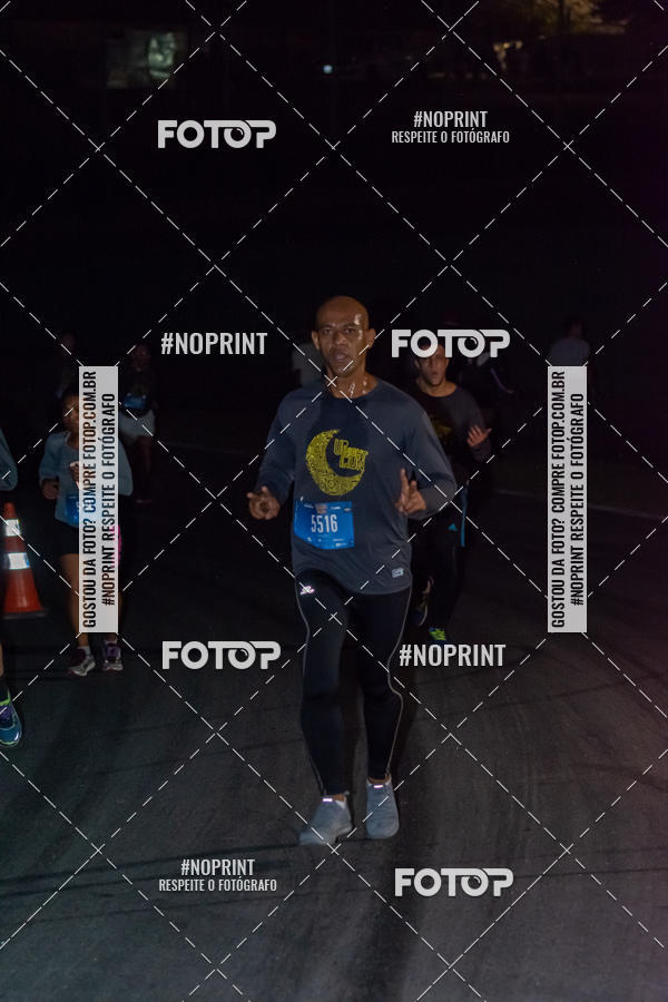 Buy your photos of the eventUP Night Run 2019 - So Paulo on Fotop