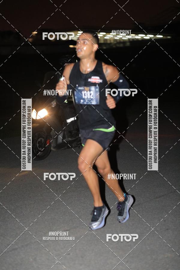 Buy your photos of the eventUP Night Run 2019 - So Paulo on Fotop
