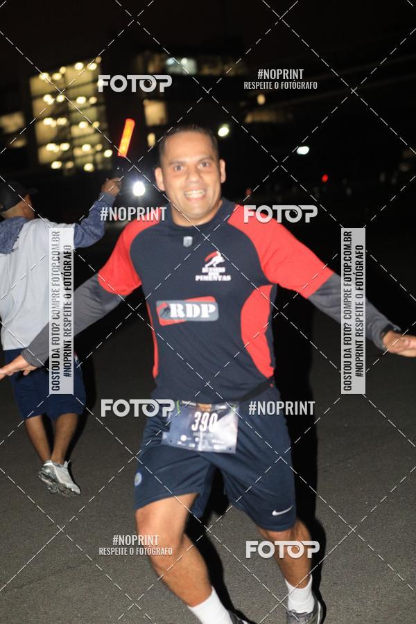 Buy your photos of the eventUP Night Run 2019 - So Paulo on Fotop