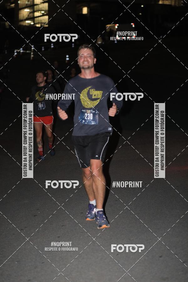Buy your photos of the eventUP Night Run 2019 - So Paulo on Fotop