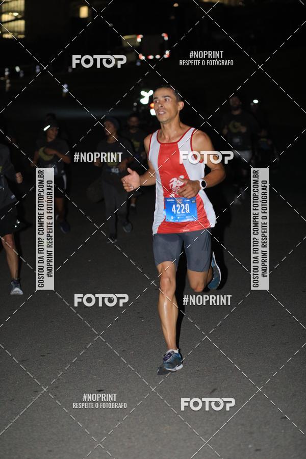 Buy your photos of the eventUP Night Run 2019 - So Paulo on Fotop