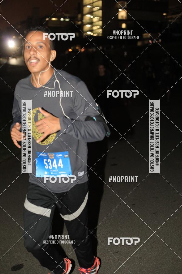 Buy your photos of the eventUP Night Run 2019 - So Paulo on Fotop