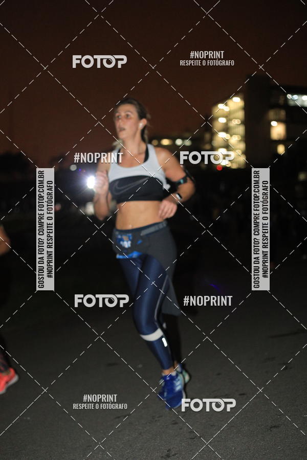 Buy your photos of the eventUP Night Run 2019 - So Paulo on Fotop