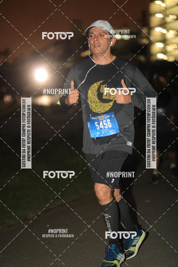Buy your photos of the eventUP Night Run 2019 - So Paulo on Fotop