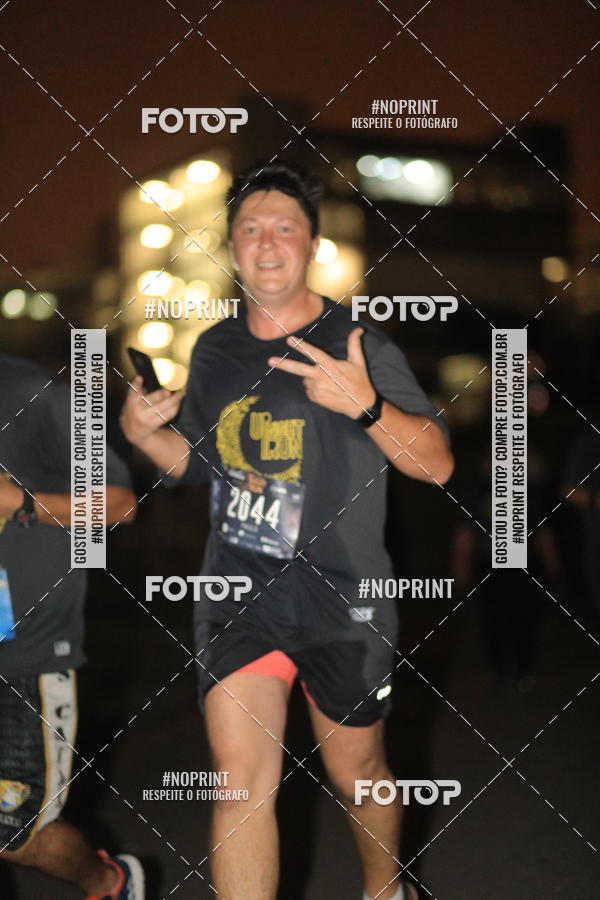 Buy your photos of the eventUP Night Run 2019 - So Paulo on Fotop
