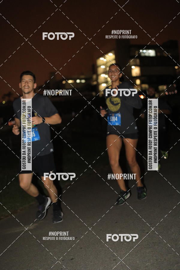 Buy your photos of the eventUP Night Run 2019 - So Paulo on Fotop