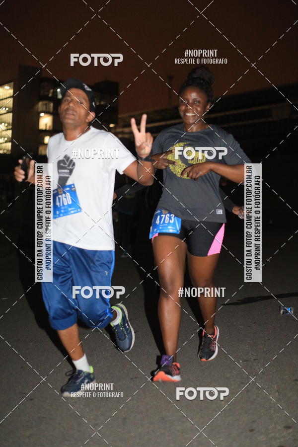 Buy your photos of the eventUP Night Run 2019 - So Paulo on Fotop