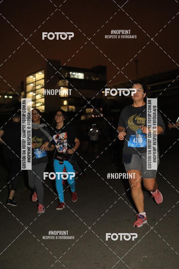 Buy your photos of the eventUP Night Run 2019 - So Paulo on Fotop