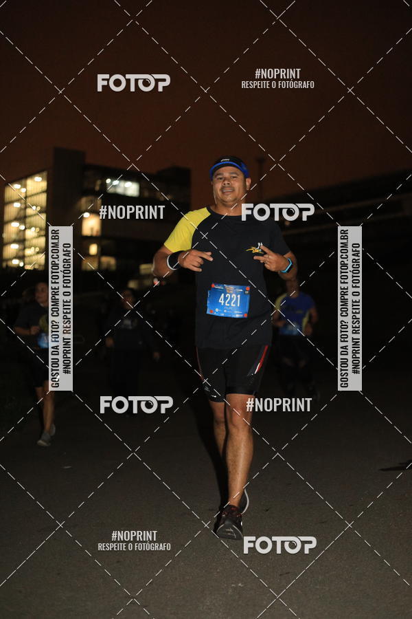Buy your photos of the eventUP Night Run 2019 - So Paulo on Fotop