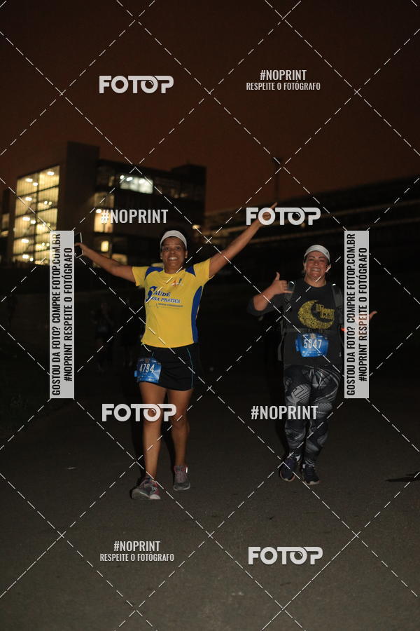 Buy your photos of the eventUP Night Run 2019 - So Paulo on Fotop