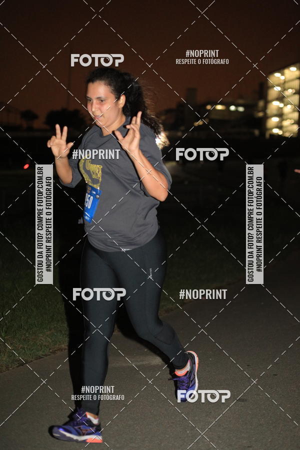 Buy your photos of the eventUP Night Run 2019 - So Paulo on Fotop