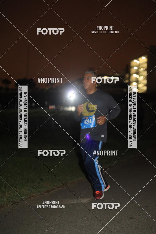 Buy your photos of the eventUP Night Run 2019 - So Paulo on Fotop