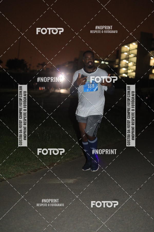 Buy your photos of the eventUP Night Run 2019 - So Paulo on Fotop