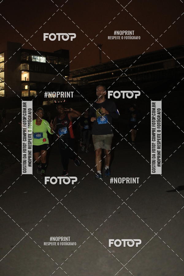 Buy your photos of the eventUP Night Run 2019 - So Paulo on Fotop