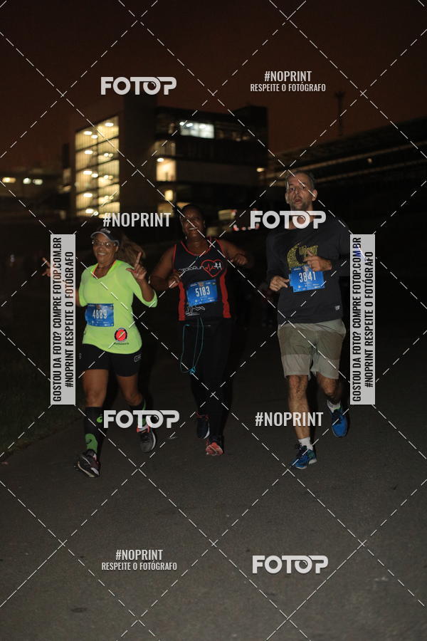 Buy your photos of the eventUP Night Run 2019 - So Paulo on Fotop