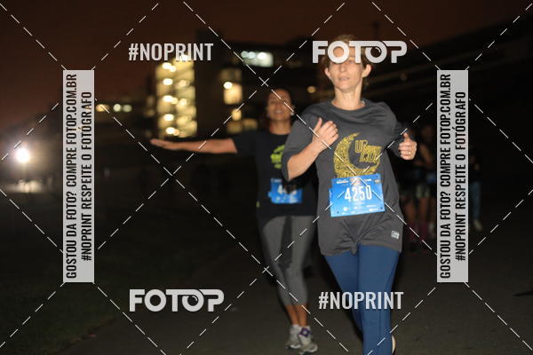 Buy your photos of the eventUP Night Run 2019 - So Paulo on Fotop