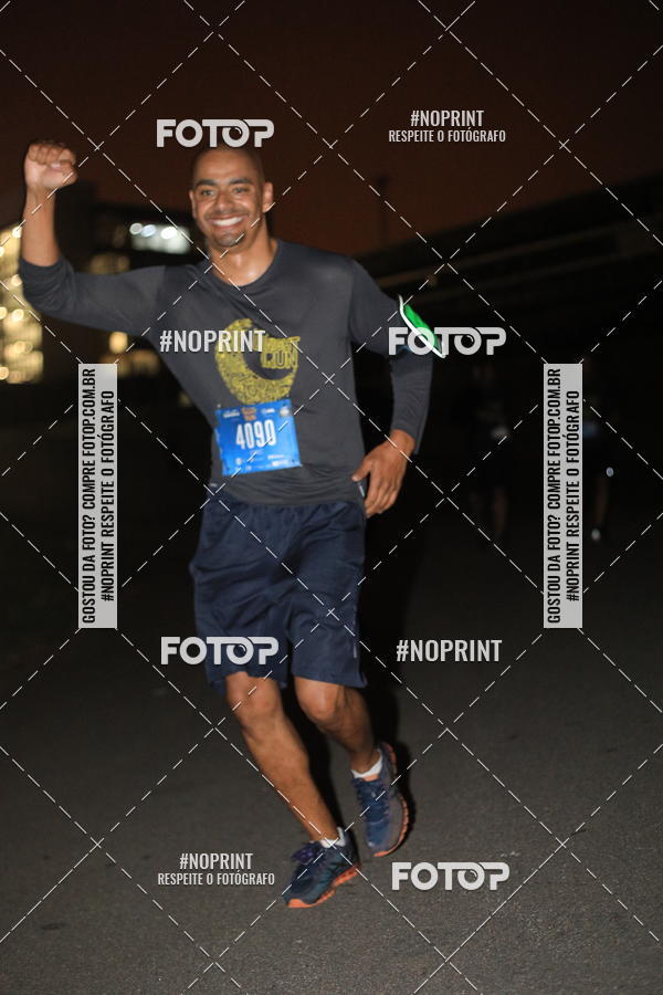 Buy your photos of the eventUP Night Run 2019 - So Paulo on Fotop