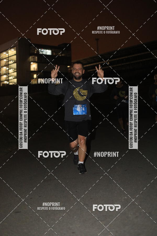 Buy your photos of the eventUP Night Run 2019 - So Paulo on Fotop