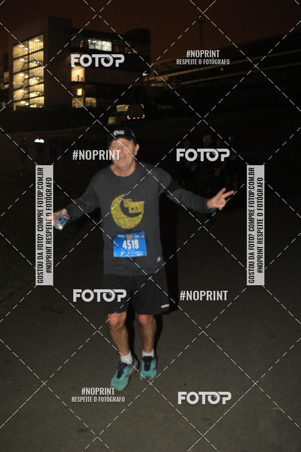 Buy your photos of the eventUP Night Run 2019 - So Paulo on Fotop